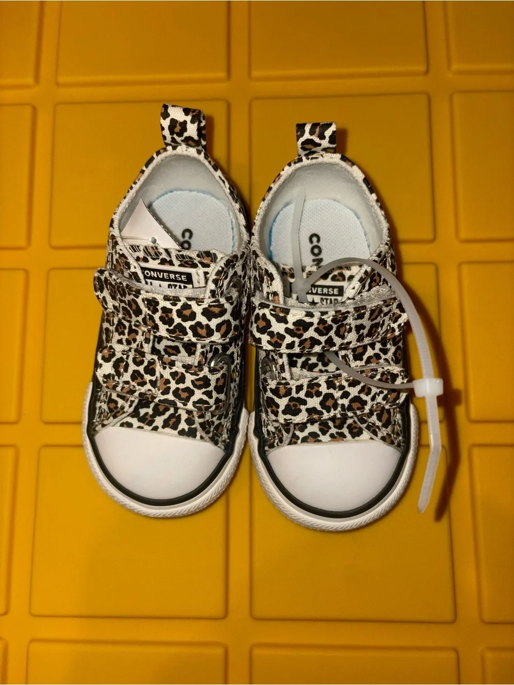 Converse Kids' Leopard Print Low Top Sneakers